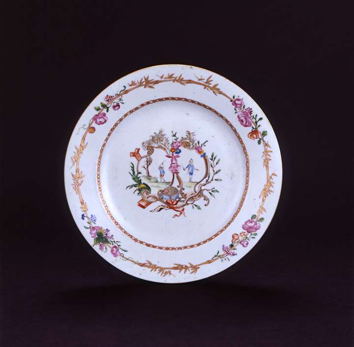 CHINESE EXPORT FAMILLE ROSE EUROPEAN SUBJECT PLATE